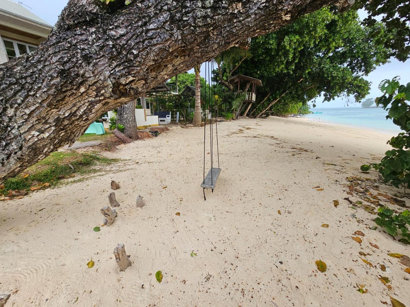 La Digue Luxury Beach & Spa Екстериор снимка